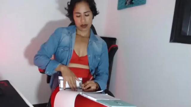 Image 4 of natalia_nylon Stream on Chaturbate on 16 months ago