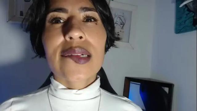 Image 10 of natalia_nylon Stream on Chaturbate on 19 months ago