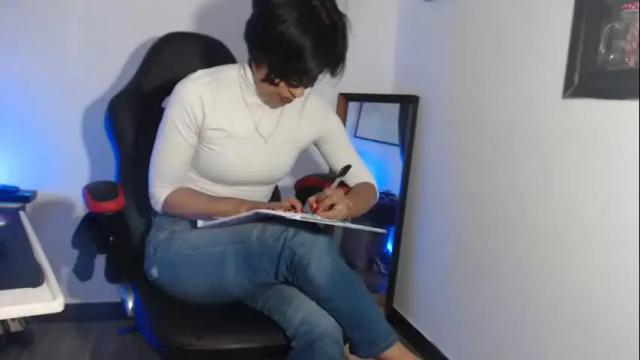 Image 7 of natalia_nylon Stream on Chaturbate on 19 months ago