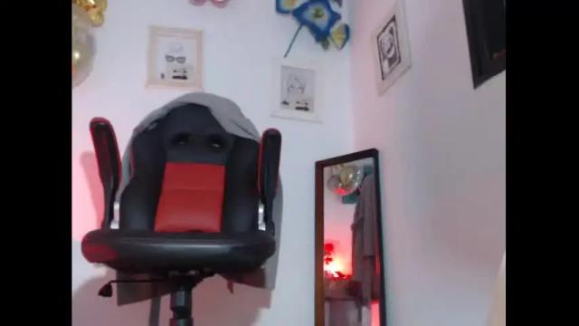 Image 8 of natalia_nylon Stream on Chaturbate on 14 months ago