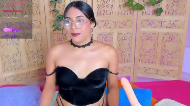 Image 4 of nataliaaristisabal Stream on Chaturbate on 19 months ago