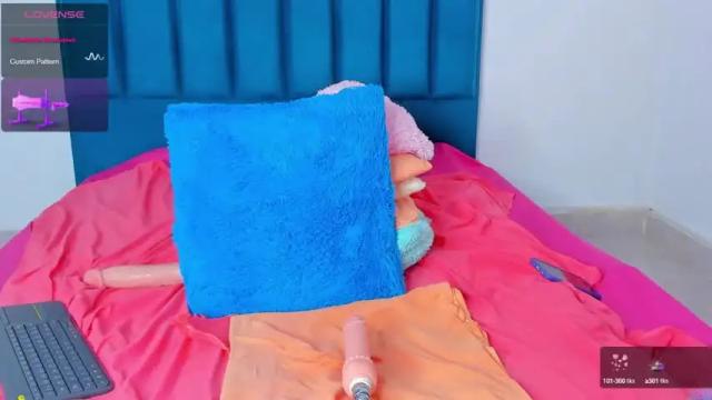 Image 6 of nataliaaristisabal Stream on Chaturbate on 18 months ago