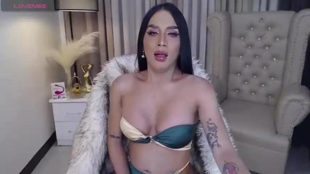 Image 8 of nataliabigcumer Stream on Chaturbate on 13 months ago