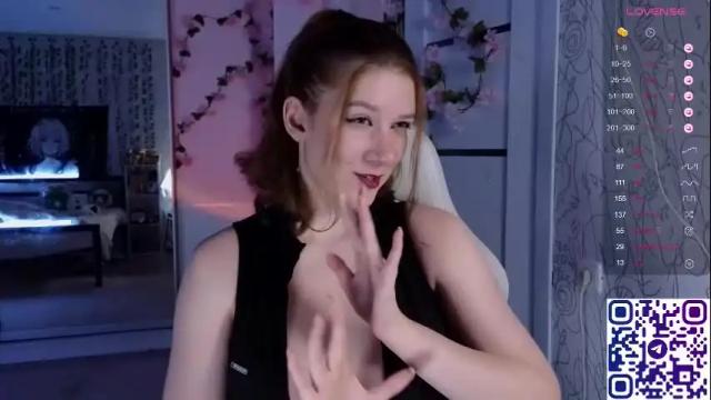 Image 6 of nataliagonharova Stream on Chaturbate on 6 months ago