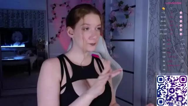 Image 7 of nataliagonharova Stream on Chaturbate on 5 months ago