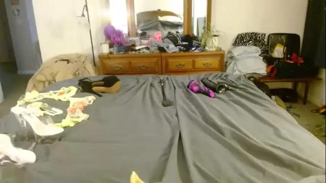 Image 3 of natalianavokov Stream on Chaturbate on 16 months ago