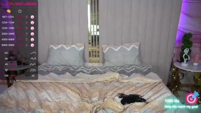 Image 11 of natalicharm Stream on Chaturbate on 24 months ago