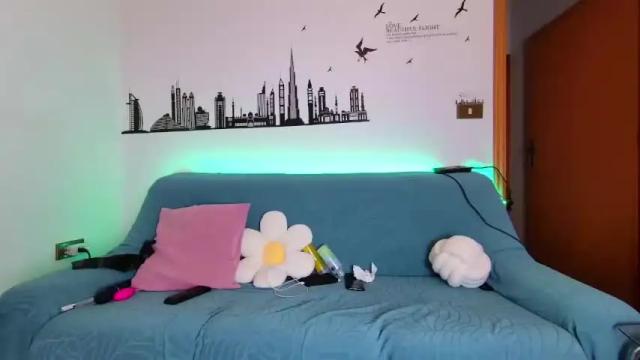 Image 2 of natalie10g Stream on Chaturbate on 13 months ago