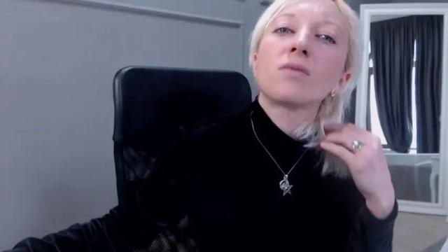 Image 12 of natalie_bitton Stream on Chaturbate on 6 months ago