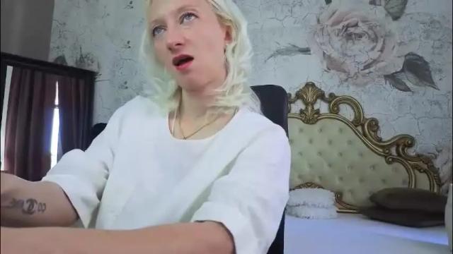 Image 2 of natalie_bitton Stream on Chaturbate on 2 months ago