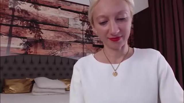 Image 7 of natalie_bitton Stream on Chaturbate on 1 month ago