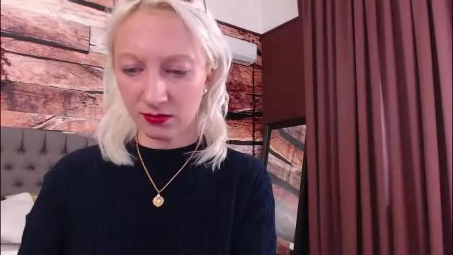 Image 12 of natalie_bitton Stream on Chaturbate on 28 days ago