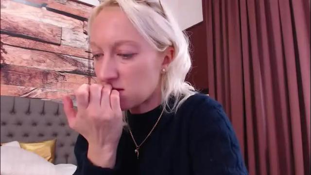 Image 8 of natalie_bitton Stream on Chaturbate on 28 days ago