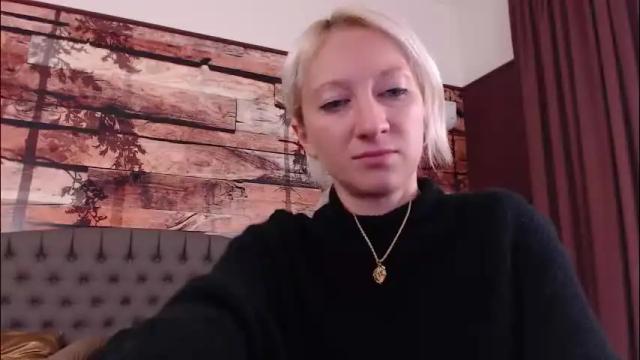 Image 11 of natalie_bitton Stream on Chaturbate on 2 days ago