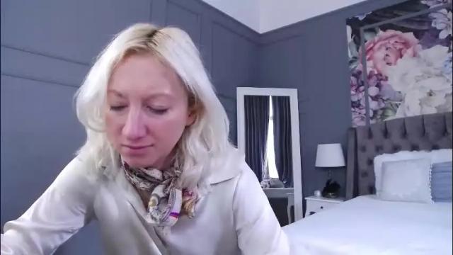 Image 8 of natalie_bitton Stream on Chaturbate on 19 hours ago