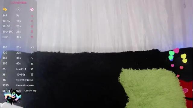 Image 2 of natalie_collins12 Stream on Chaturbate on 14 days ago