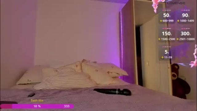 Image 3 of natalie_dream Stream on Chaturbate on 1 month ago