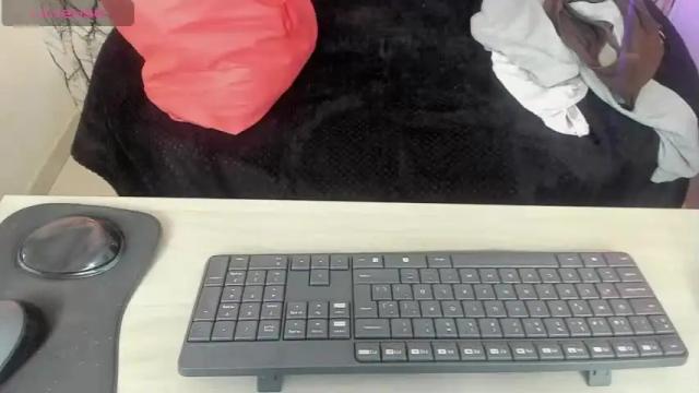Image 2 of natalie_moree Stream on Chaturbate on 14 months ago
