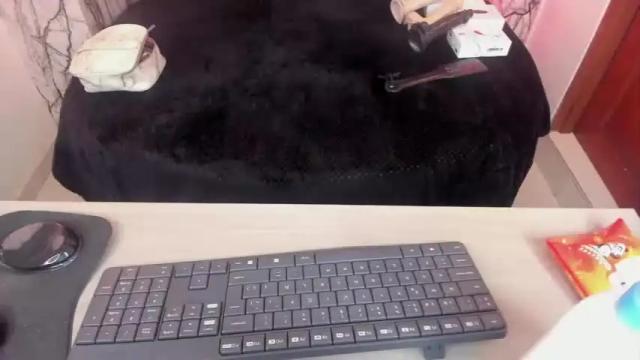 Image 8 of natalie_moree Stream on Chaturbate on 13 months ago