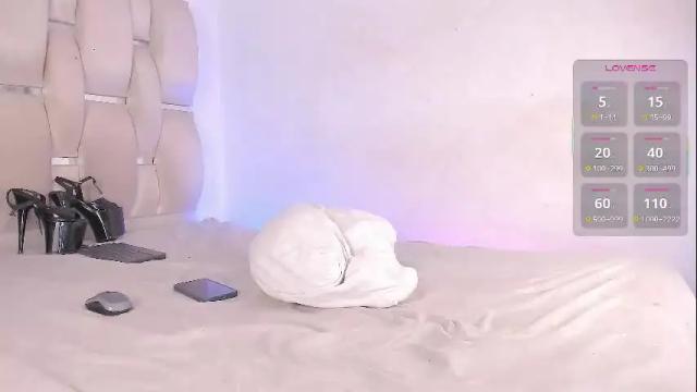 Thumbnail 3, natalie_paris's Stream at Chaturbate, 2 months ago
