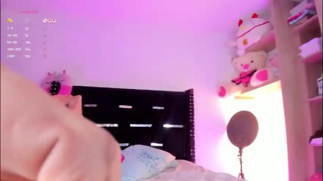 Image 10 of natalie_paris Stream on Chaturbate on 1 month ago