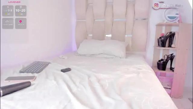 Image 6 of natalie_paris Stream on Chaturbate on 1 month ago
