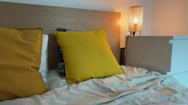 Thumbnail 1, natalie_x's Stream at Chaturbate, 2 months ago