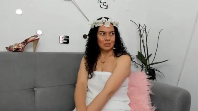 Image 6 of nataliemegan Stream on Chaturbate on 20 months ago
