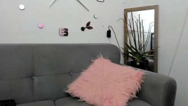 Image 3 of nataliemegan Stream on Chaturbate on 19 months ago