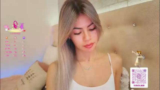 Image 2 of natalimurr Stream on Chaturbate on 29 days ago