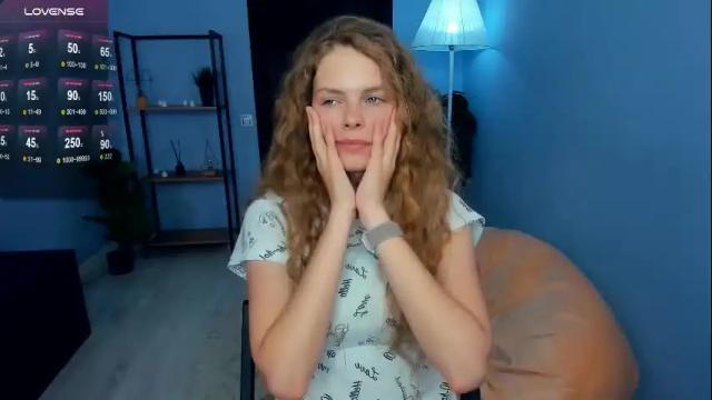 Image 8 of nataly_hello Stream on Chaturbate on 1 day ago