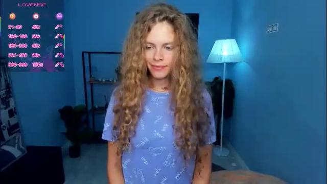 Image 4 of nataly_hello Stream on Chaturbate on 20 days ago