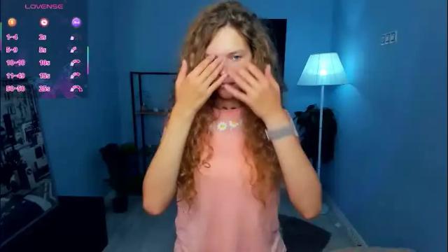 Image 2 of nataly_hello Stream on Chaturbate on 13 days ago