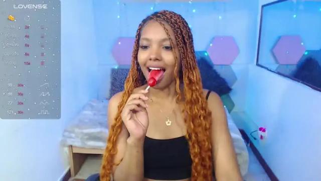 Image 2 of nataly_hills_ Stream on Chaturbate on 24 months ago