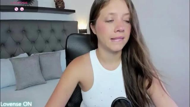 Image 3 of nataly_rodri Stream on Chaturbate on 1 month ago