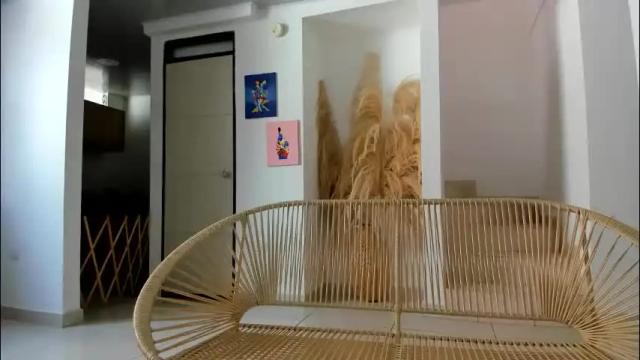 Image 3 of natalyfit_ Stream on Chaturbate on 2 months ago