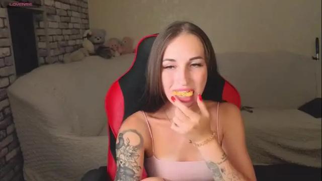 Image 2 of natalyfreman Stream on Chaturbate on 14 days ago