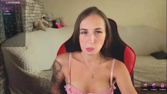 Image 8 of natalyfreman Stream on Chaturbate on 2 months ago