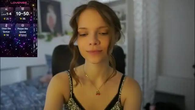Image 2 of natasha__malkova Stream on Chaturbate on 17 days ago