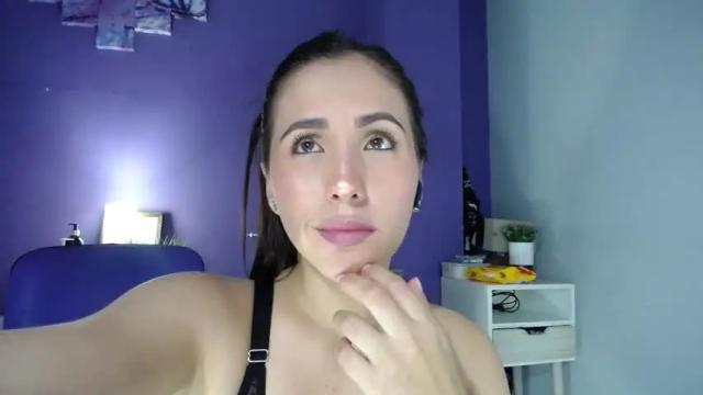Image 3 of natasha_bernett Stream on Chaturbate on 13 months ago
