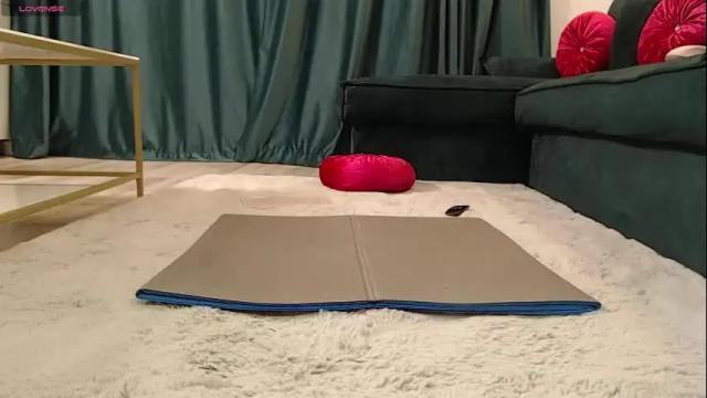 Image 11 of natasha_bigass Stream on Chaturbate on 3 months ago