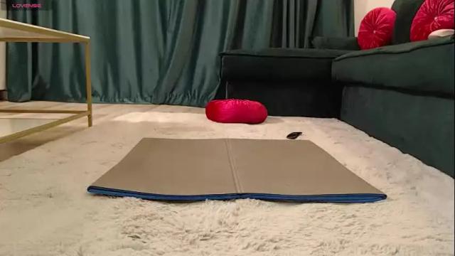 Image 12 of natasha_bigass Stream on Chaturbate on 3 months ago