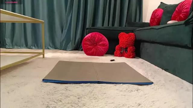 Image 8 of natasha_bigass Stream on Chaturbate on 1 month ago