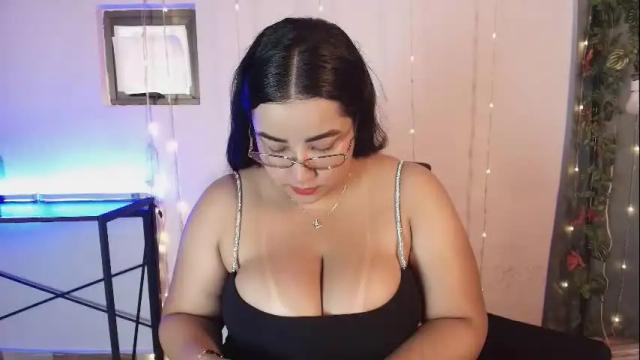 Thumbnail 1, natasha_grey04's Stream at Chaturbate, 3 months ago