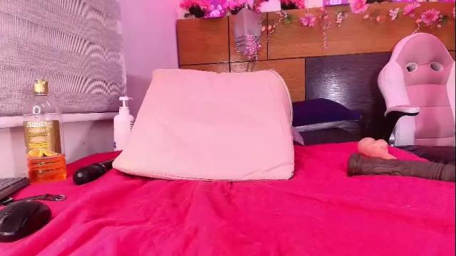 Image 4 of natasha_luna_ Stream on Chaturbate on 1 month ago