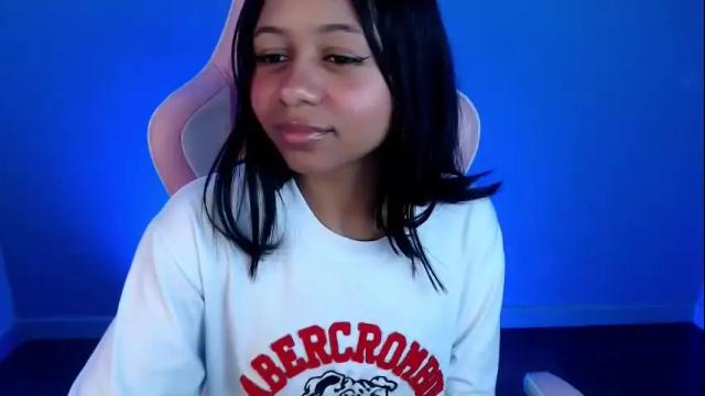 Image 4 of natasha_mh Stream on Chaturbate on 1 month ago