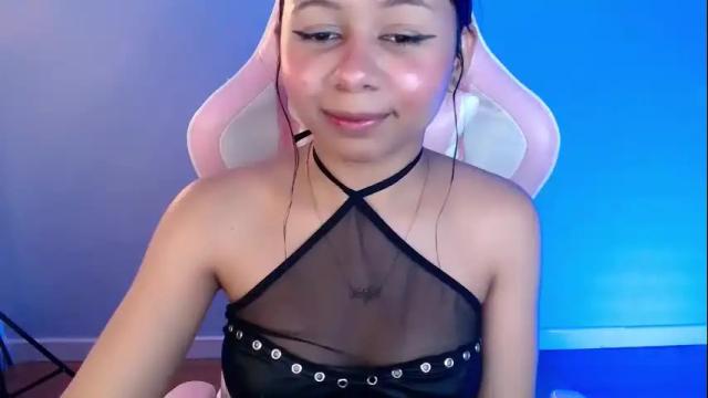 Image 4 of natasha_mh Stream on Chaturbate on 1 month ago