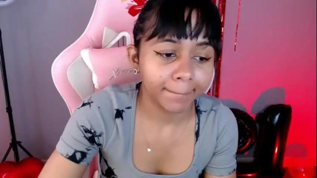 Image 3 of natasha_mh Stream on Chaturbate on 24 days ago