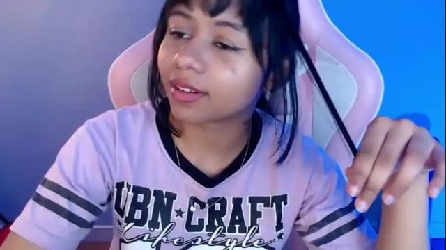 Image 3 of natasha_mh Stream on Chaturbate on 15 days ago