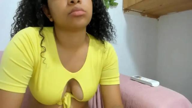 Image 2 of natasha_smith00 Stream on Chaturbate on 20 months ago